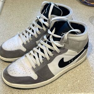 Air Jordan 1 Mid SE Craft
Men's Shoes
Size: 9.5